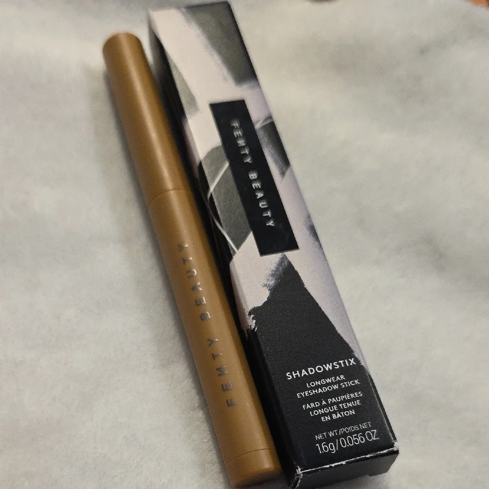 Fenty Beauty Shadowstix in Rich Brown 09 Tira Miss You